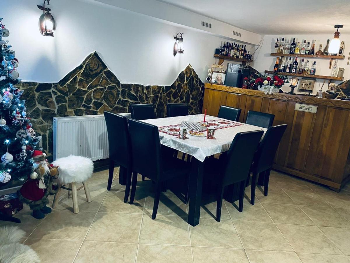 Cabana Loredana Vadu Motilor Bagian luar foto