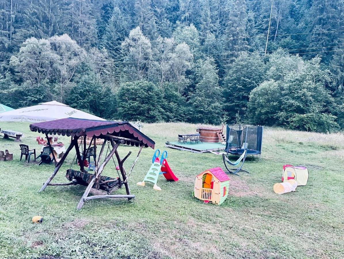 Cabana Loredana Vadu Motilor Bagian luar foto